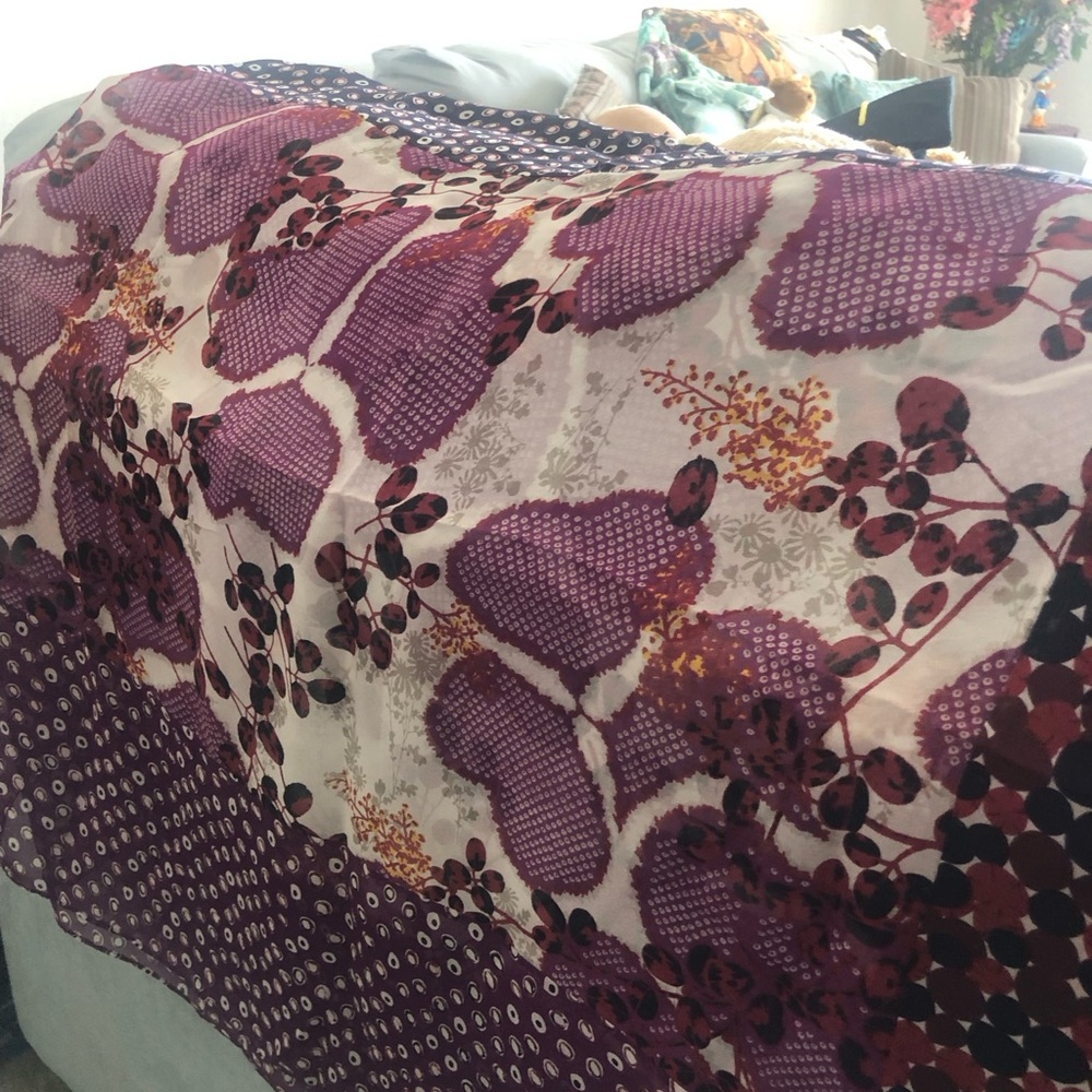 Diane Von Furstenberg Floral pattern Silk Scarf